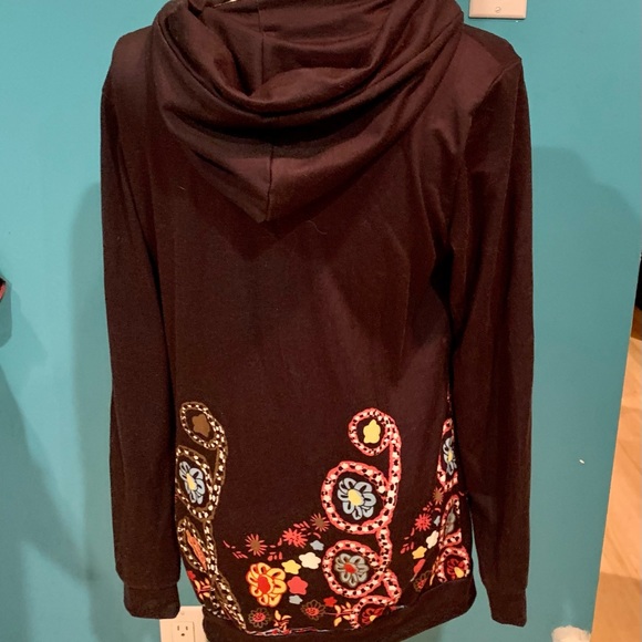 Black hoodie - Picture 2 of 2